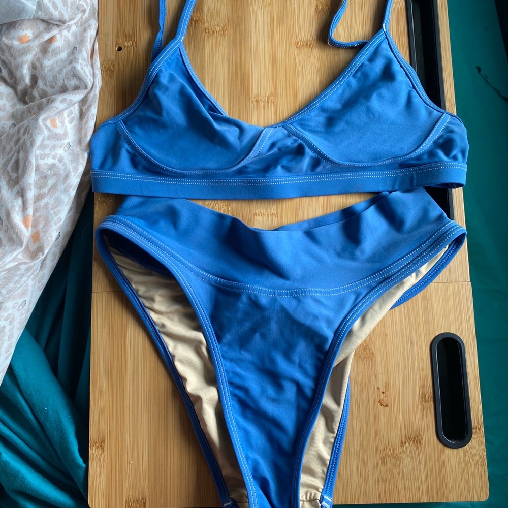 Gnash teardrop crop and brief in orca blue